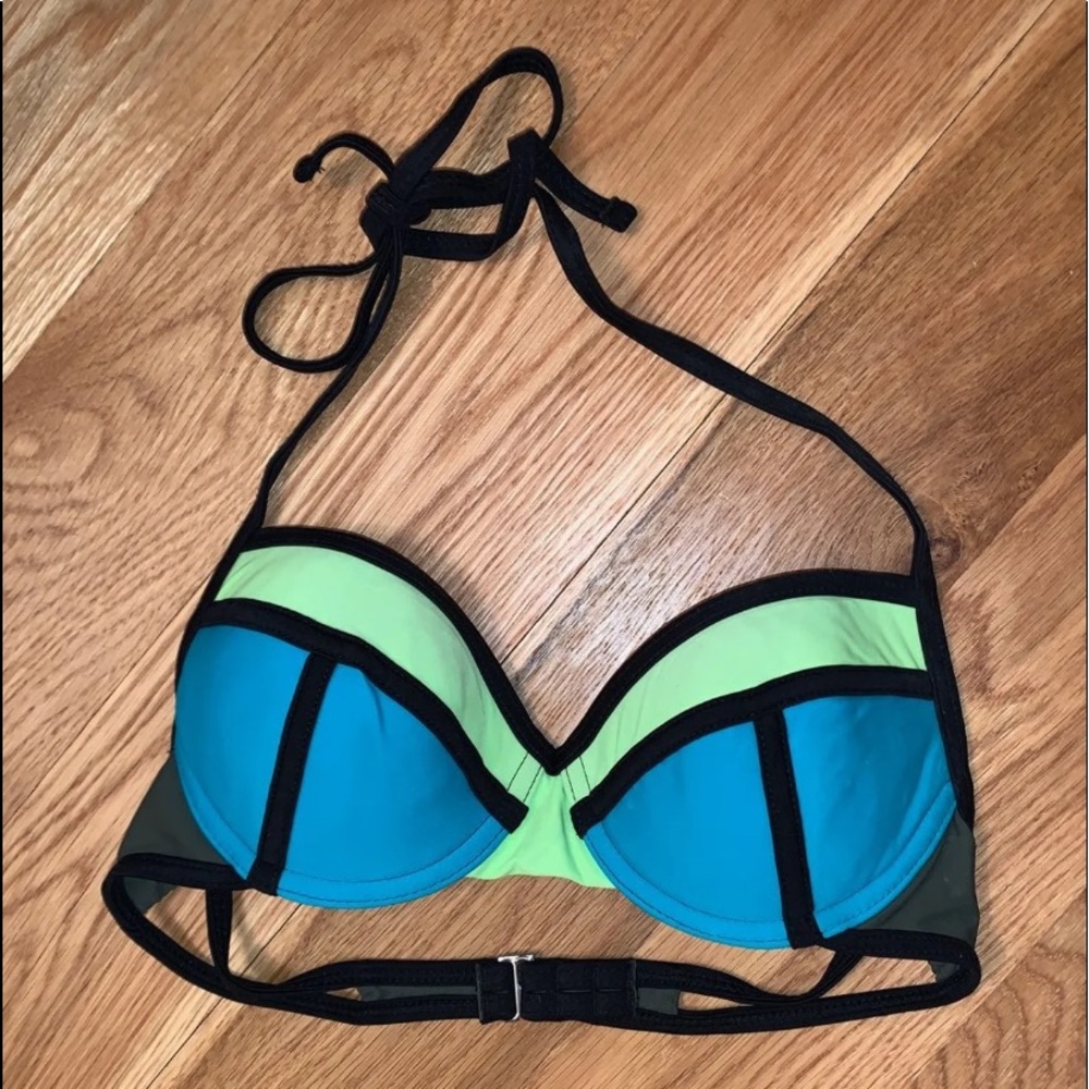 Bikini top